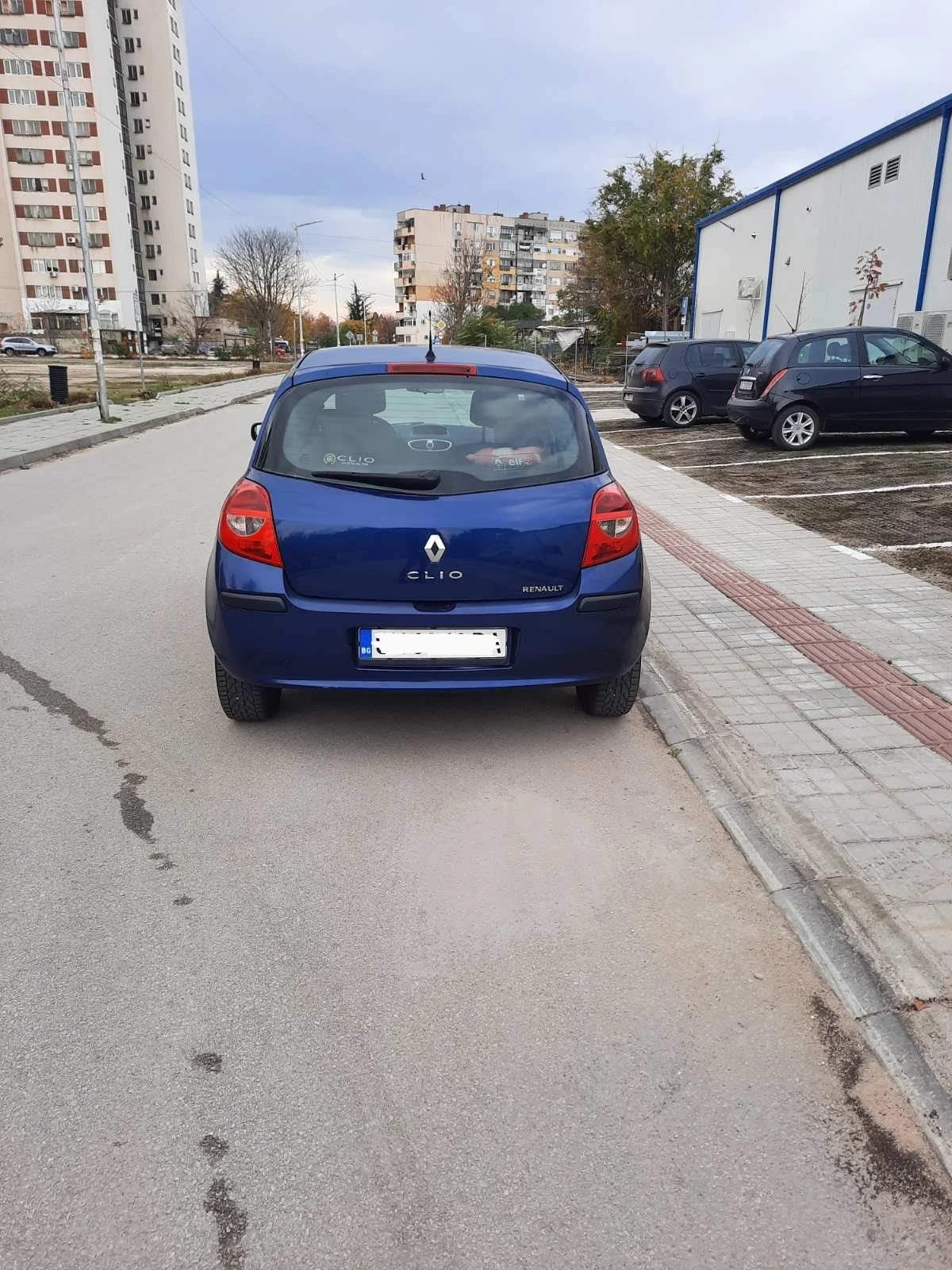 Renault Clio 1.6, снимка 3 - Автомобили и джипове - 54098710