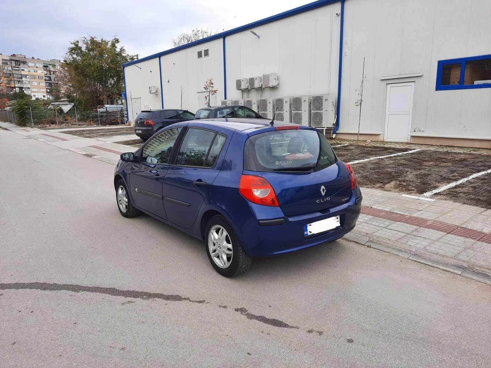 Renault Clio 1.6, снимка 2 - Автомобили и джипове - 54098710