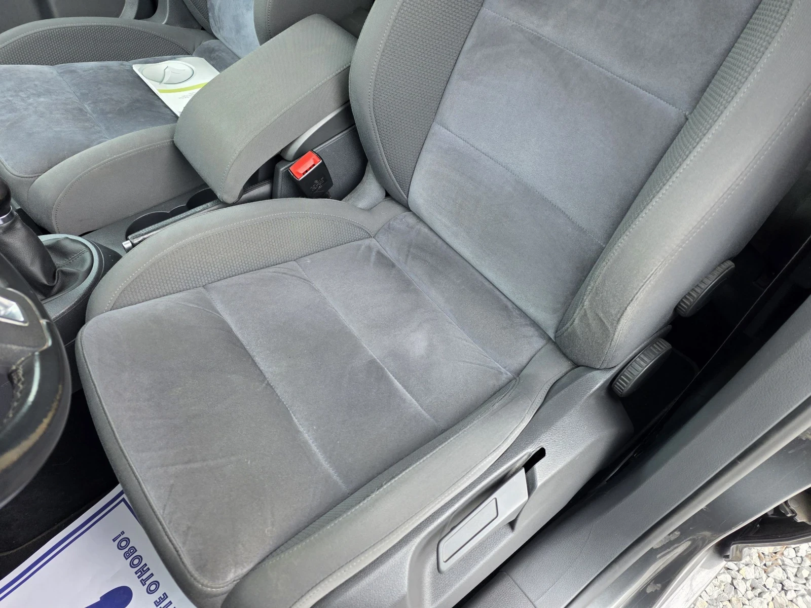 VW Touran 1.6tdi 105k.s Alkantara, Kamera, DVD, Podgrev | Mobile.bg � ����������� 9