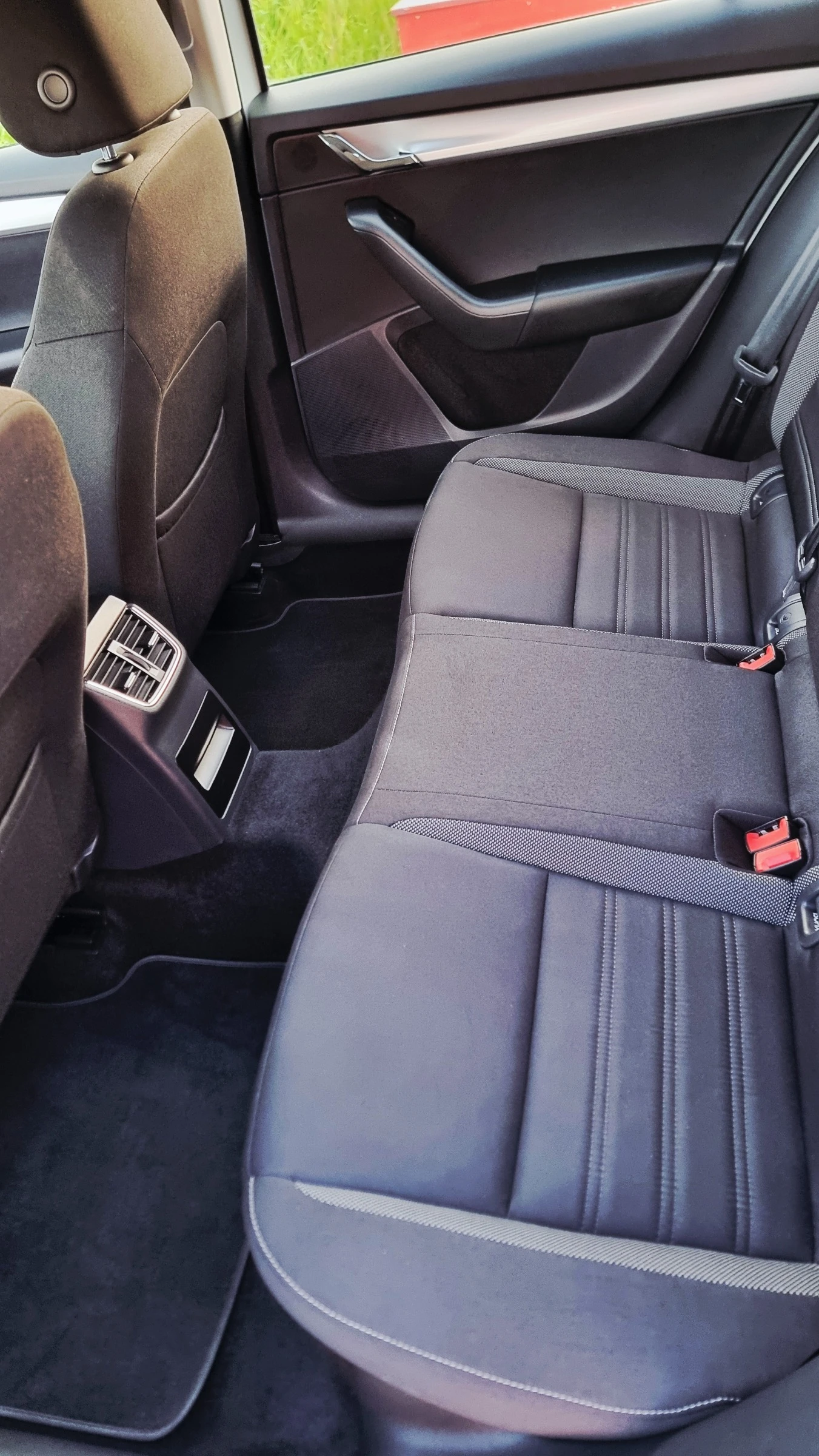 Skoda Octavia 1.5 CNG DSG7, снимка 6 - Автомобили и джипове - 54360416