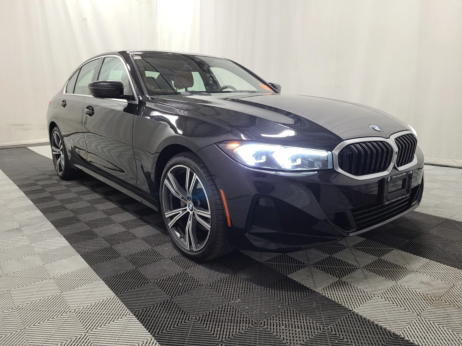 BMW 330 * * CARFAX * * АВТО КРЕДИТ * * Цена до БГ * * , снимка 2 - Автомобили и джипове - 54556922