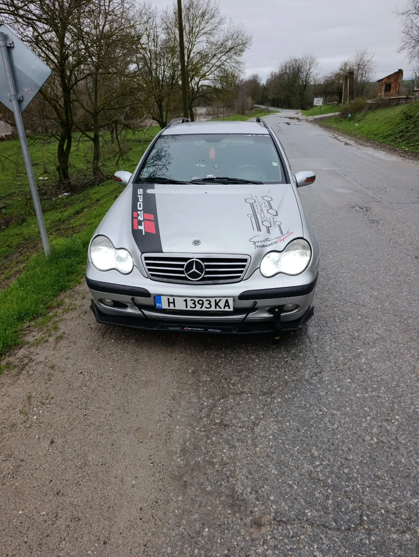 Mercedes-Benz 200, снимка 9 - Автомобили и джипове - 54600386