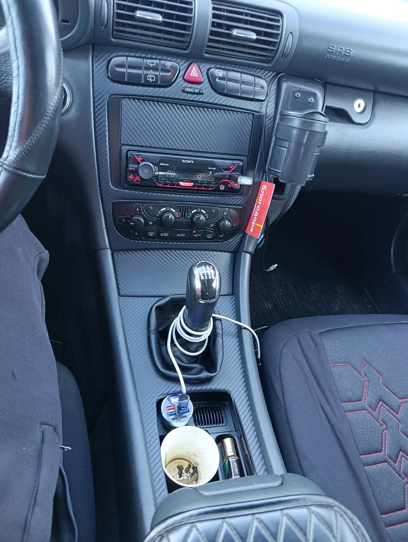Mercedes-Benz 200, снимка 12 - Автомобили и джипове - 54600386