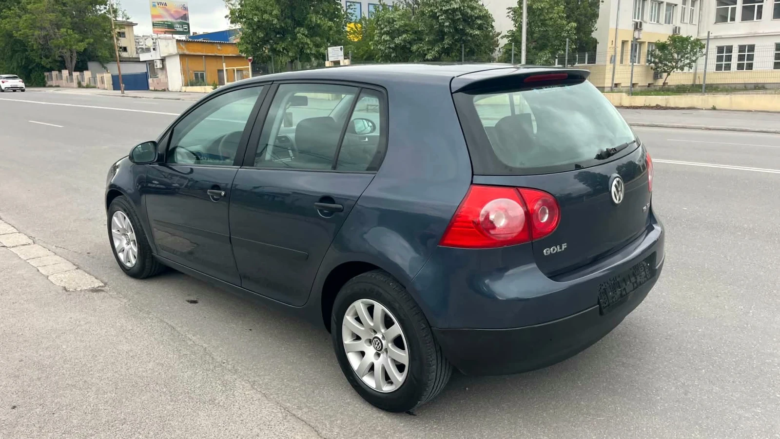 VW Golf 1.9 TDI, снимка 4 - Автомобили и джипове - 54651999