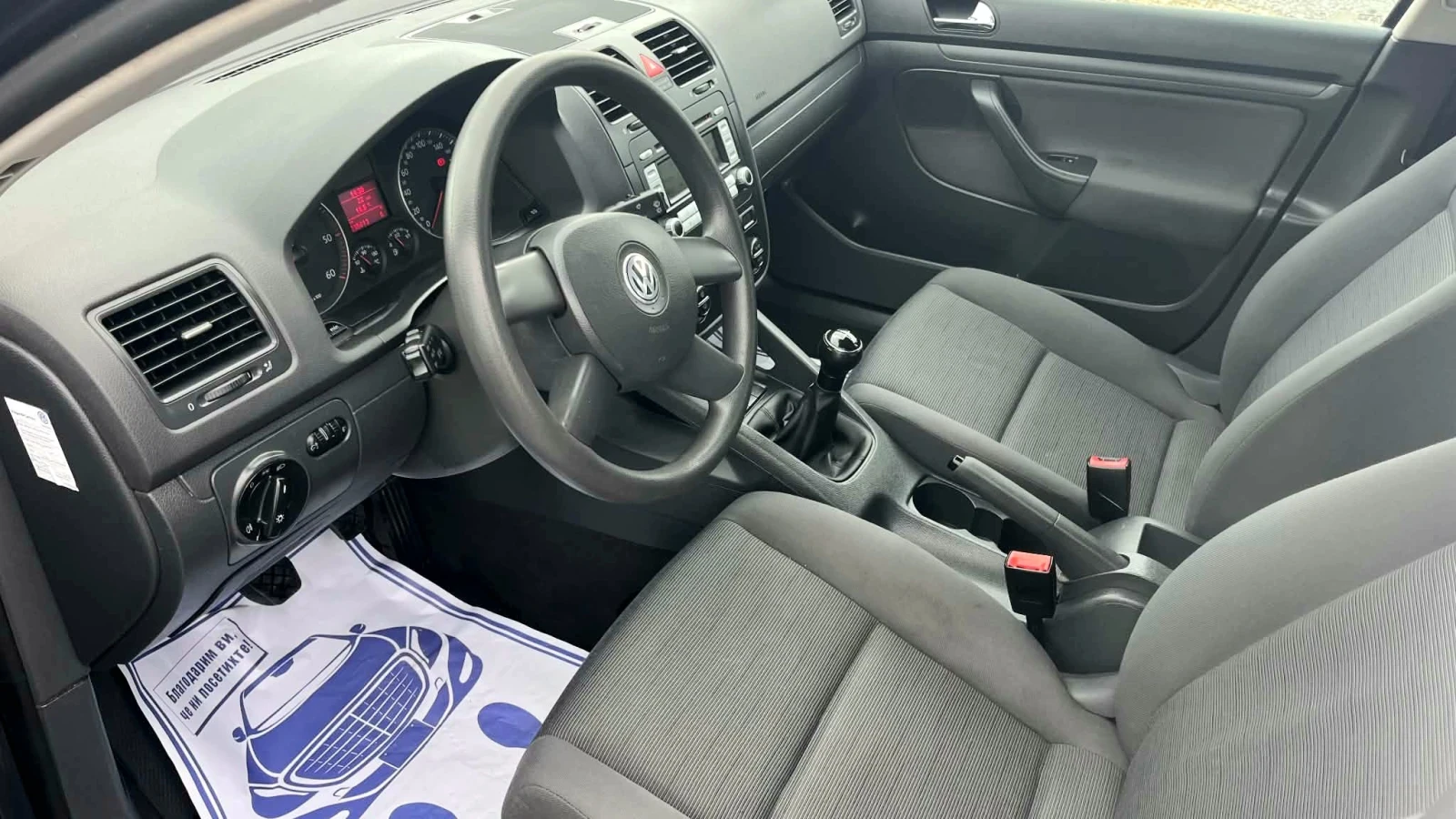 VW Golf 1.9 TDI, снимка 8 - Автомобили и джипове - 54651999