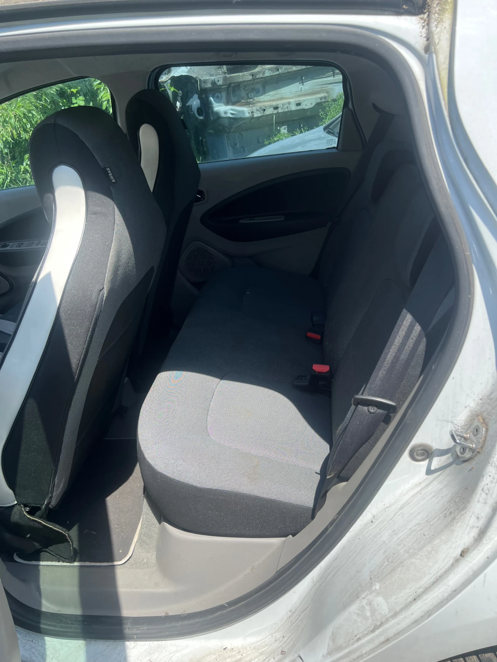 Renault Zoe, снимка 5 - Автомобили и джипове - 54819227