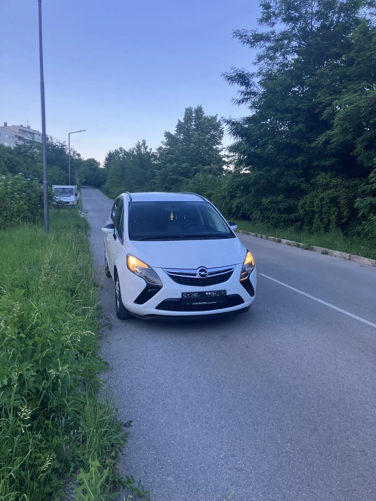 Opel Zafira TOURER 2.0 6+ 1, снимка 3 - Автомобили и джипове - 55050899
