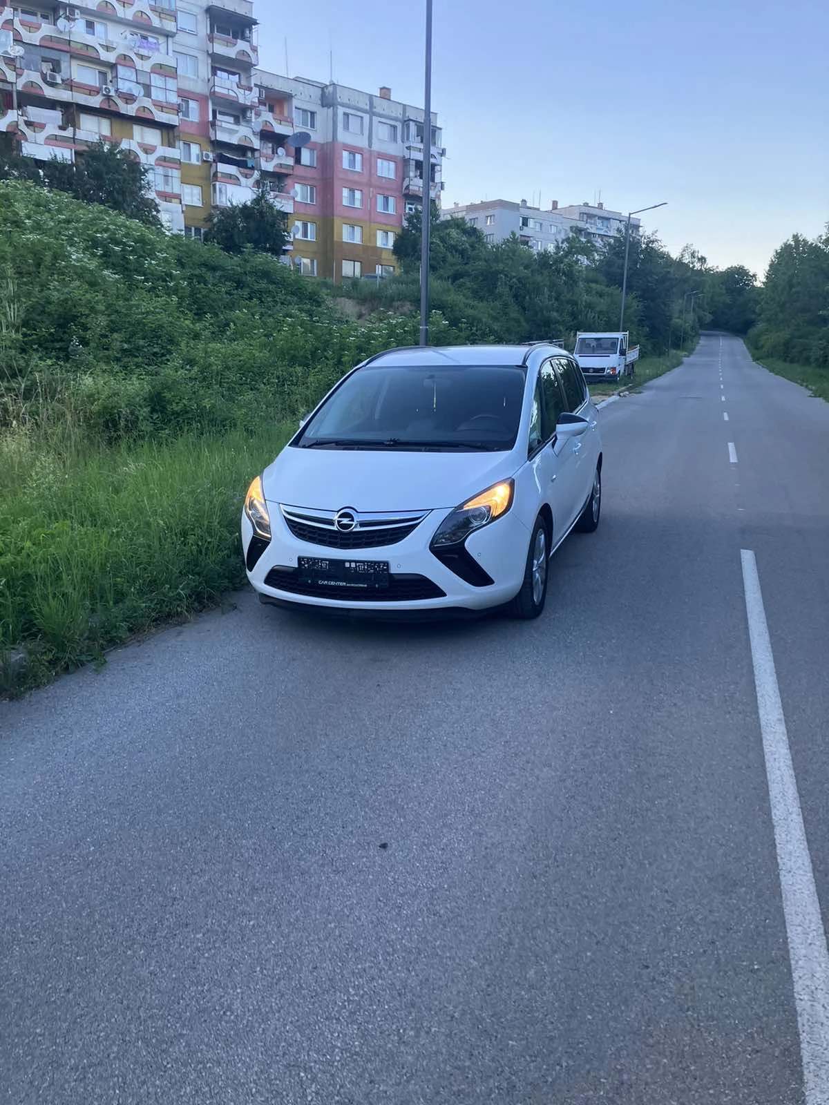 Opel Zafira TOURER 2.0 6+ 1, снимка 2 - Автомобили и джипове - 55050899