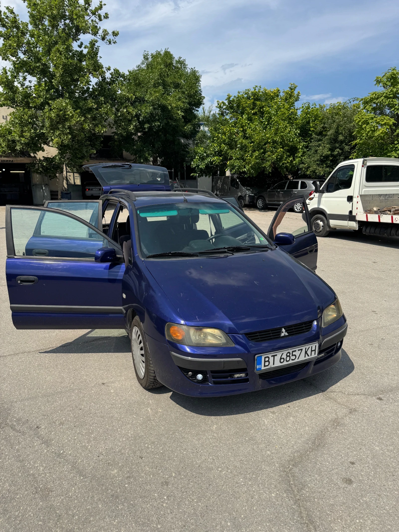 Mitsubishi Space star, снимка 15 - Автомобили и джипове - 55314384