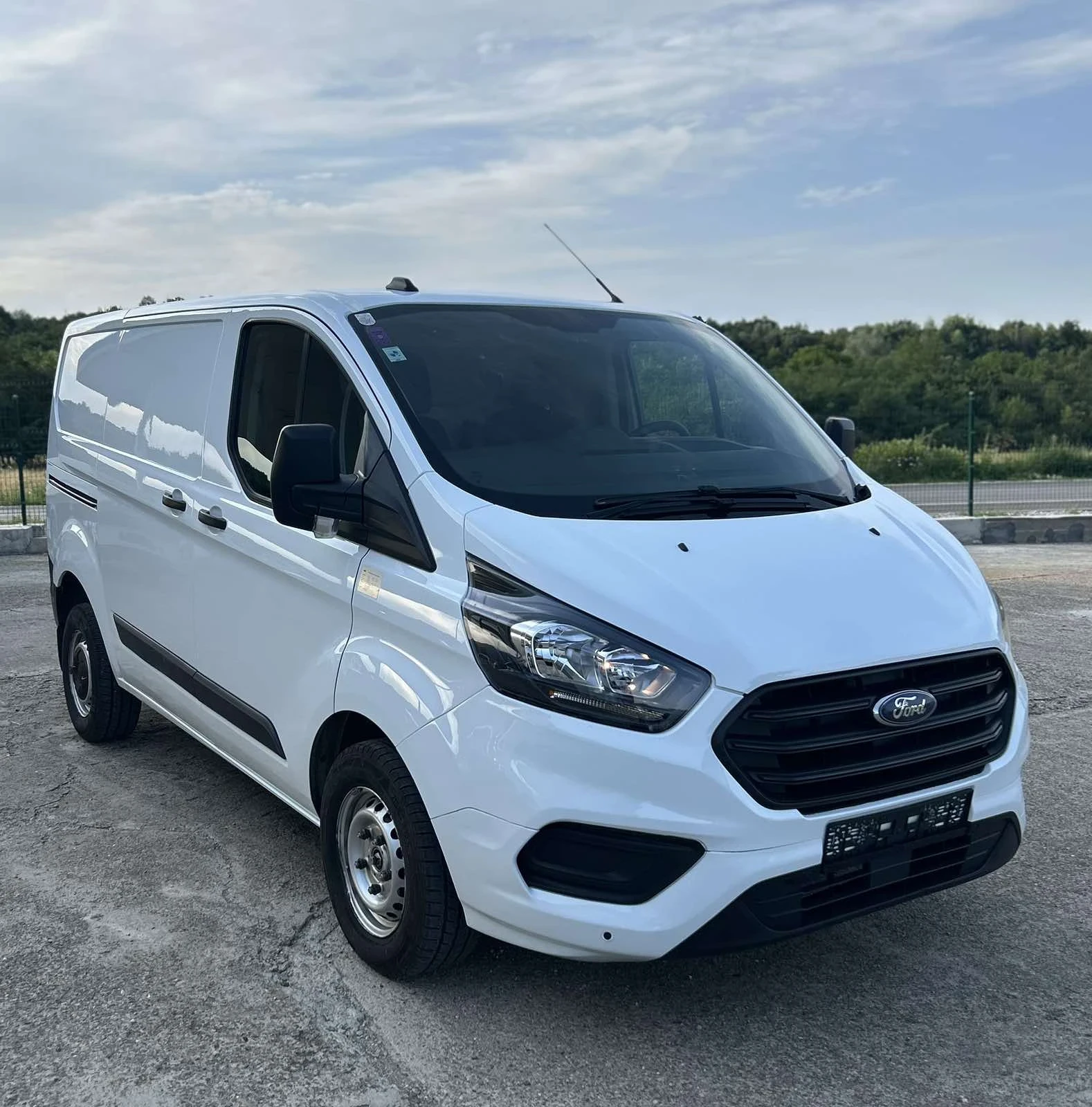 Ford Transit Custom 2.0D, 207000kм, 2021г., снимка 2 - Автомобили и джипове - 55549569