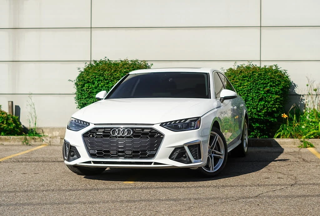 Audi A4 * S-LINE* Quattro* ПАНО* KEYLESS* Camera* ПОДГРЕВ*