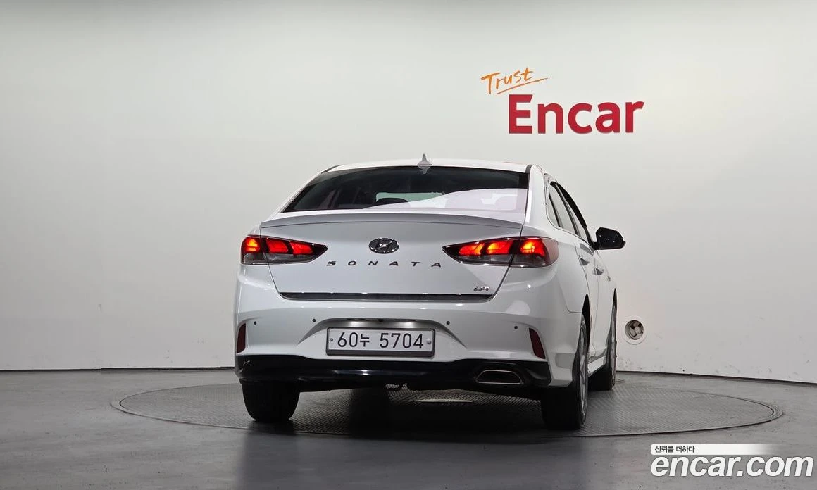 Hyundai Sonata LPI Style, снимка 4 - Автомобили и джипове - 56155357
