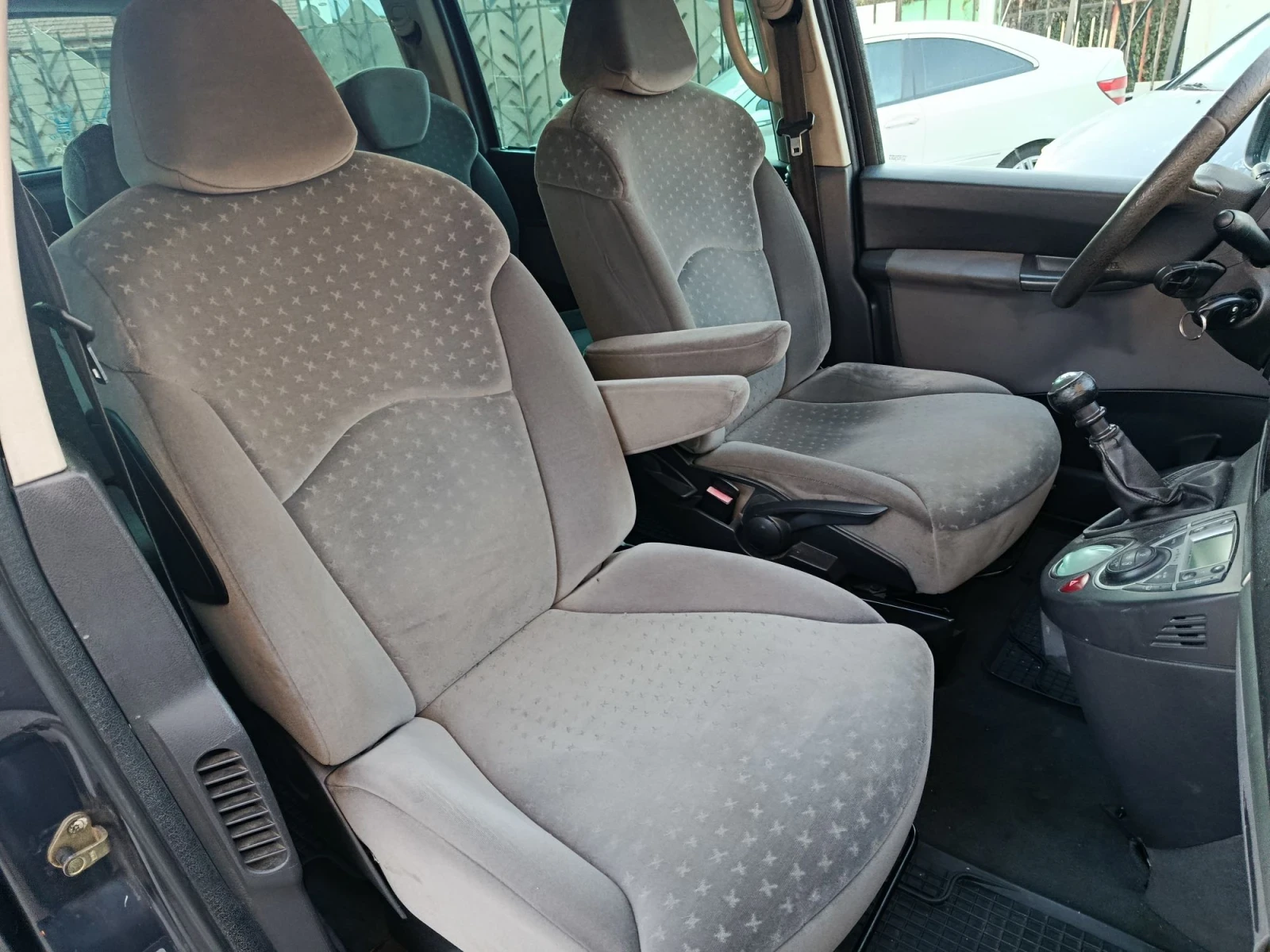 Peugeot 807 2.0 HDI 110k , снимка 9 - Автомобили и джипове - 56364130