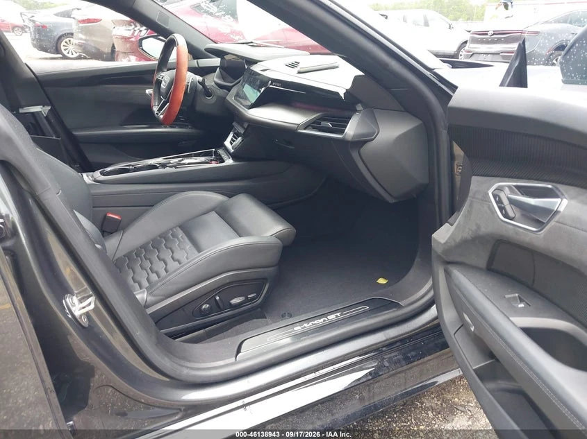 Audi E-Tron GT Prestige Quattro, снимка 5 - Автомобили и джипове - 56366817