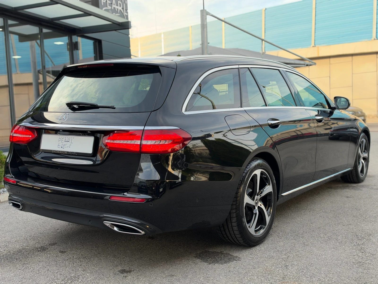 Mercedes-Benz E 220 d 4Matic Avantagarde Digital Distronic Keyless 360 | Mobile.bg � ����������� 7