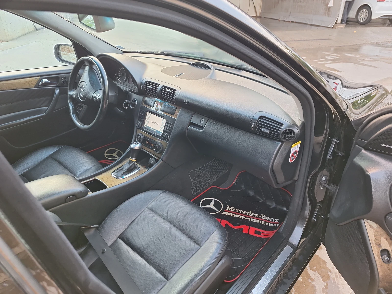 Mercedes-Benz C 350 3.5 бензин, снимка 16 - Автомобили и джипове - 56646796