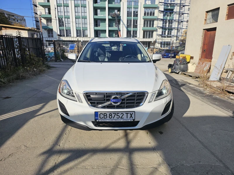 Volvo XC60, снимка 1 - Автомобили и джипове - 47805837