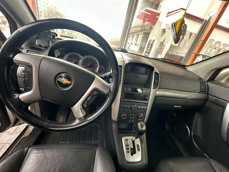 Chevrolet Captiva 3.2 LPG, снимка 6 - Автомобили и джипове - 48313081