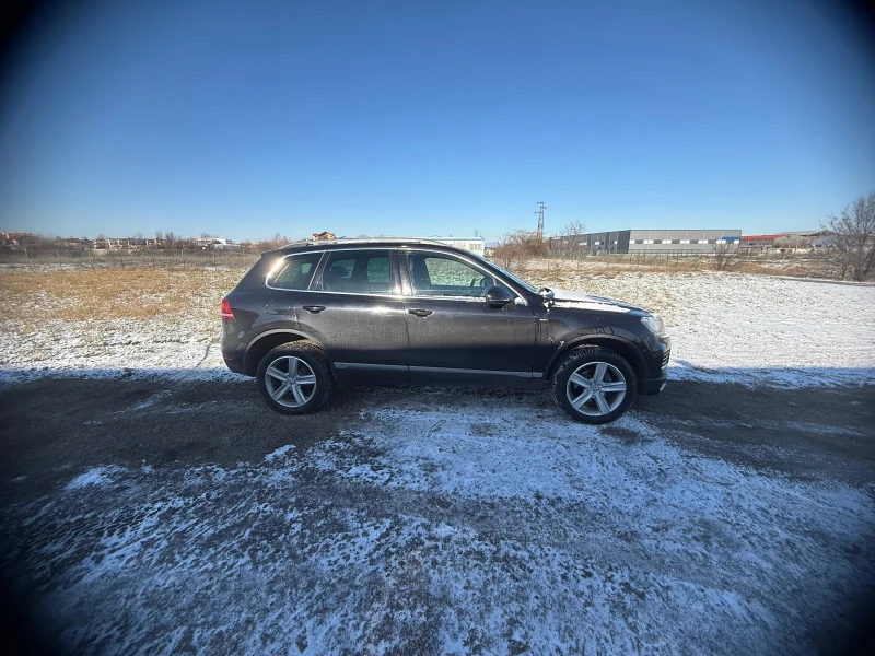 VW Touareg, снимка 7 - Автомобили и джипове - 53074529