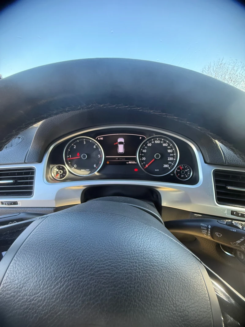 VW Touareg, снимка 9 - Автомобили и джипове - 53074529