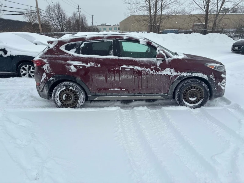 Hyundai Tucson * Luxury * CARFAX * БЕЗ ПЪРВОНАЧАЛНА ВНОСКА, снимка 3 - Автомобили и джипове - 53269061