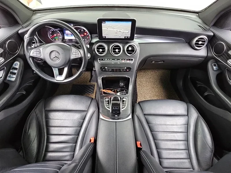 Mercedes-Benz GLC 220 4MATIC - САМО 30% АВАНС, снимка 7 - Автомобили и джипове - 56005617