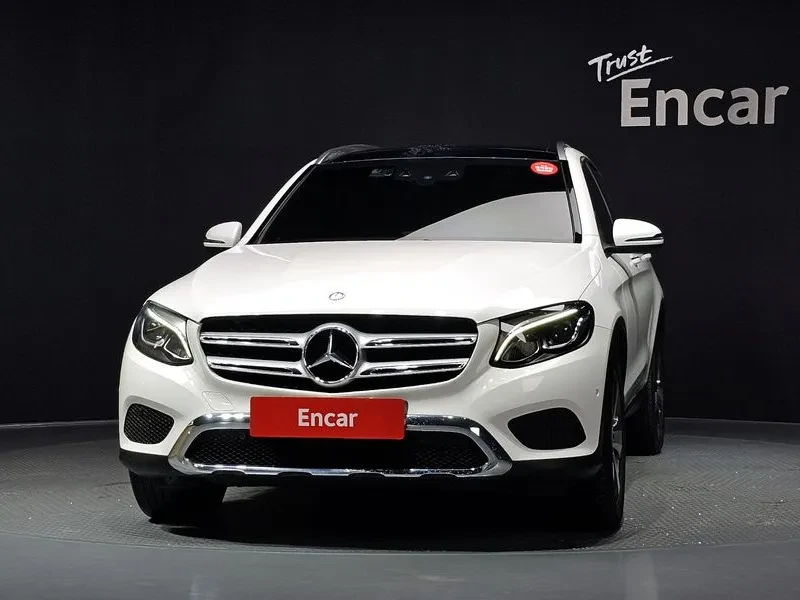 Mercedes-Benz GLC 220 4MATIC - САМО 30% АВАНС, снимка 3 - Автомобили и джипове - 56005617