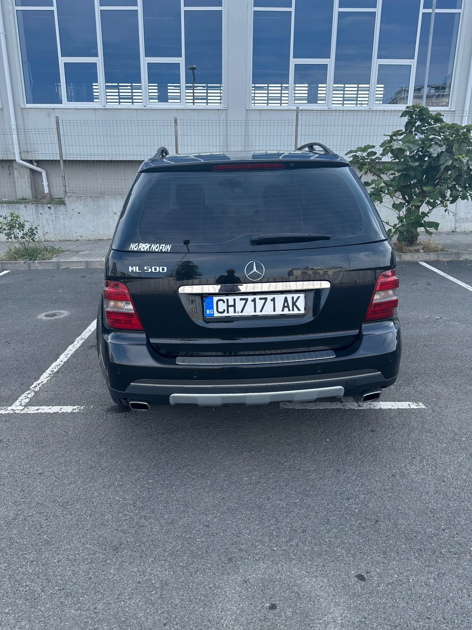 Mercedes-Benz ML 500  - изображение 3