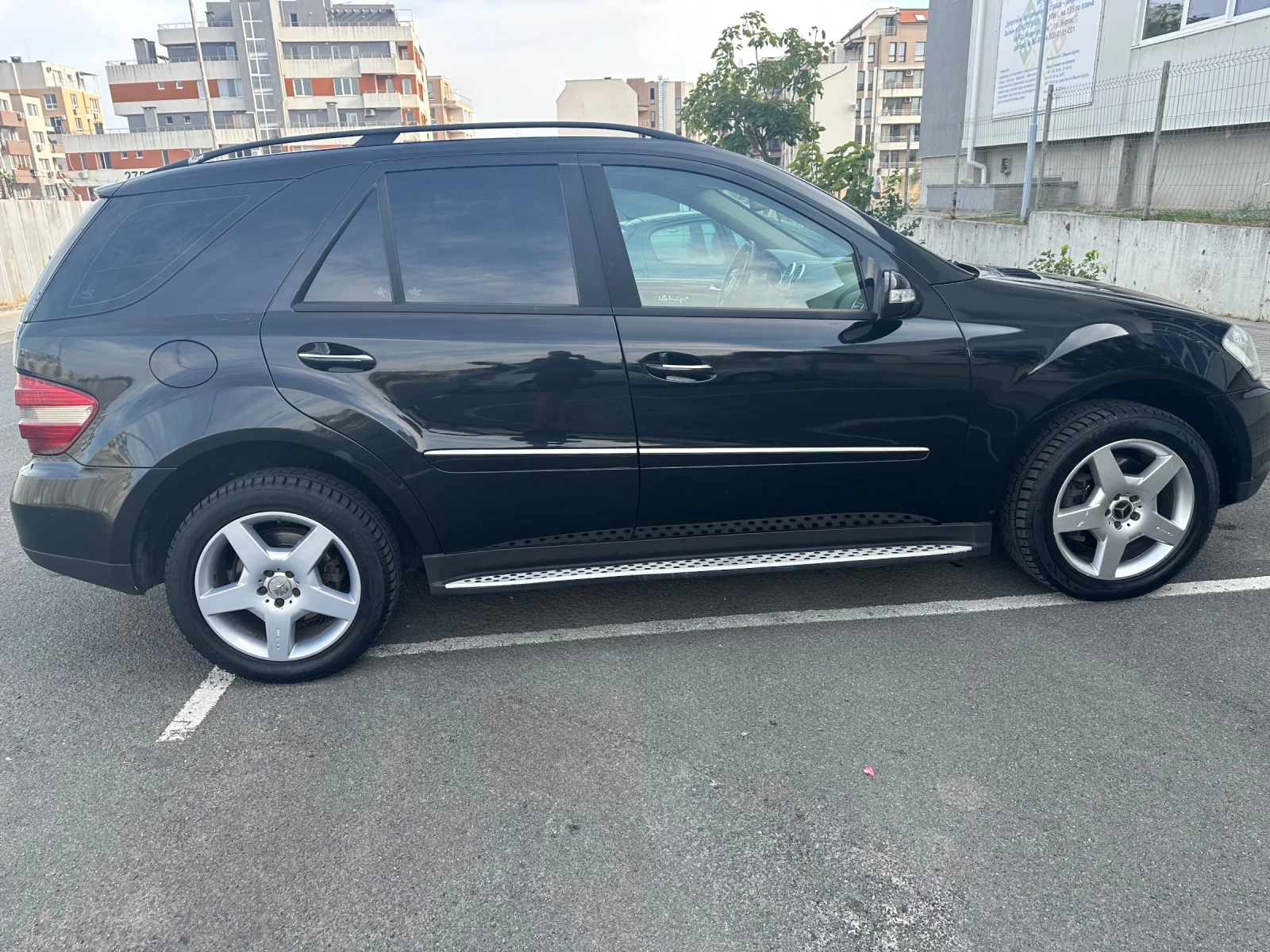 Mercedes-Benz ML 500  - изображение 6