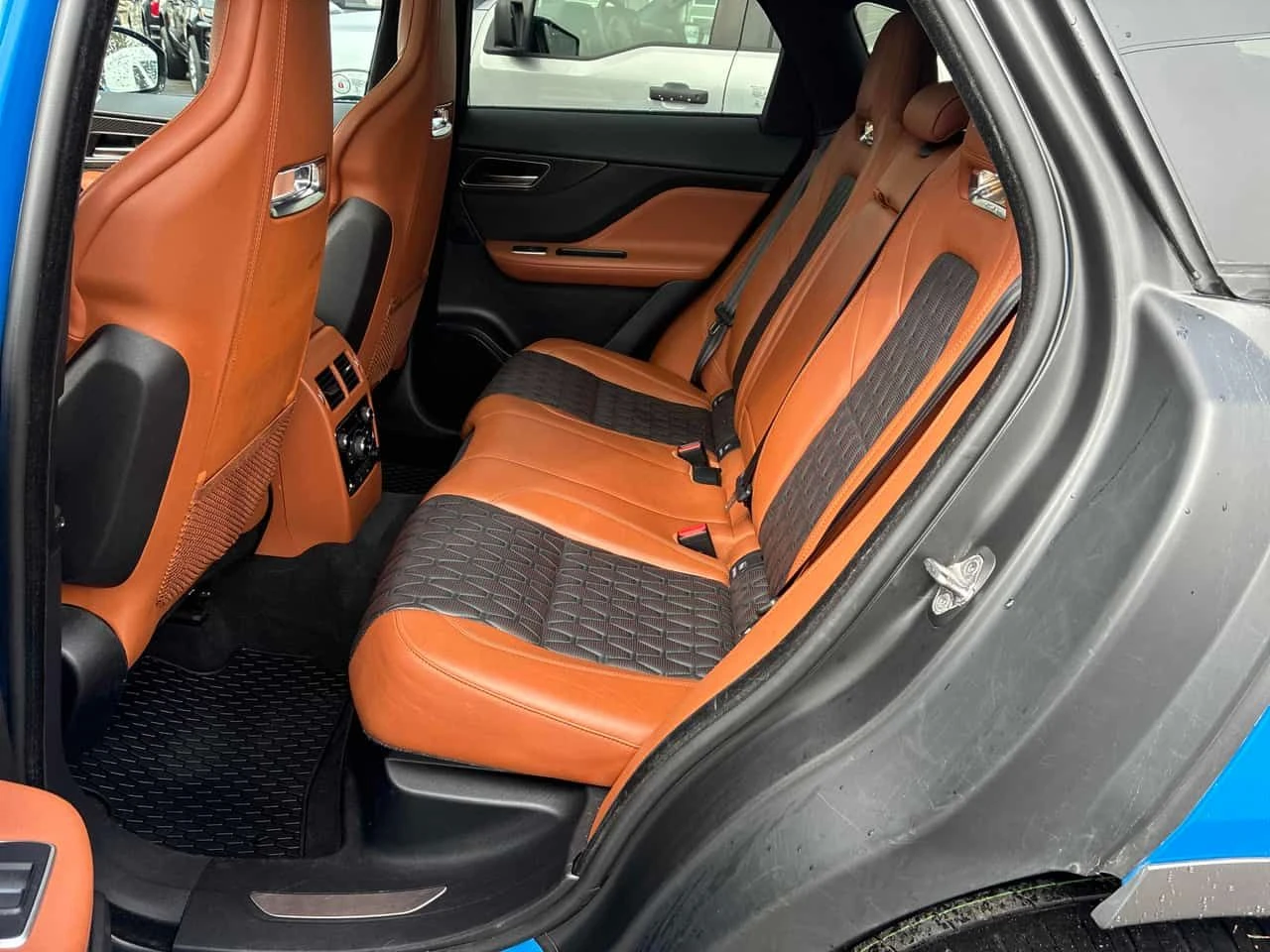 Jaguar F-PACE * SVR * CARFAX * ���� �� �� | Mobile.bg � ����������� 13