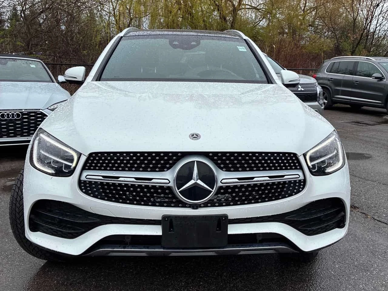 Mercedes-Benz GLC 300 4MATIC* DISTRONIC* 360КАМЕРИ* + ГУМИ , снимка 6 - Автомобили и джипове - 54346129