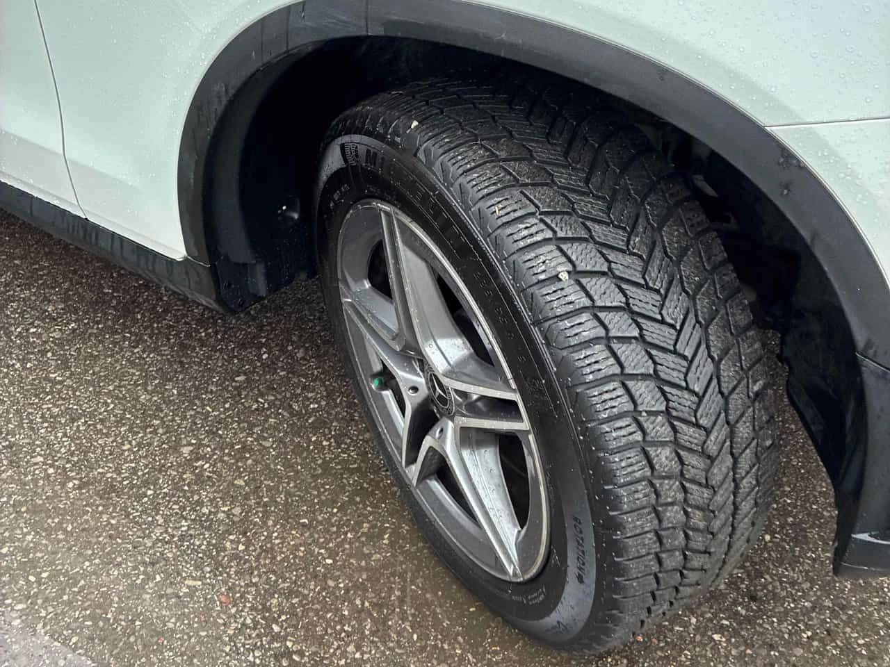 Mercedes-Benz GLC 300 4MATIC* DISTRONIC* 360КАМЕРИ* + ГУМИ , снимка 7 - Автомобили и джипове - 54346129