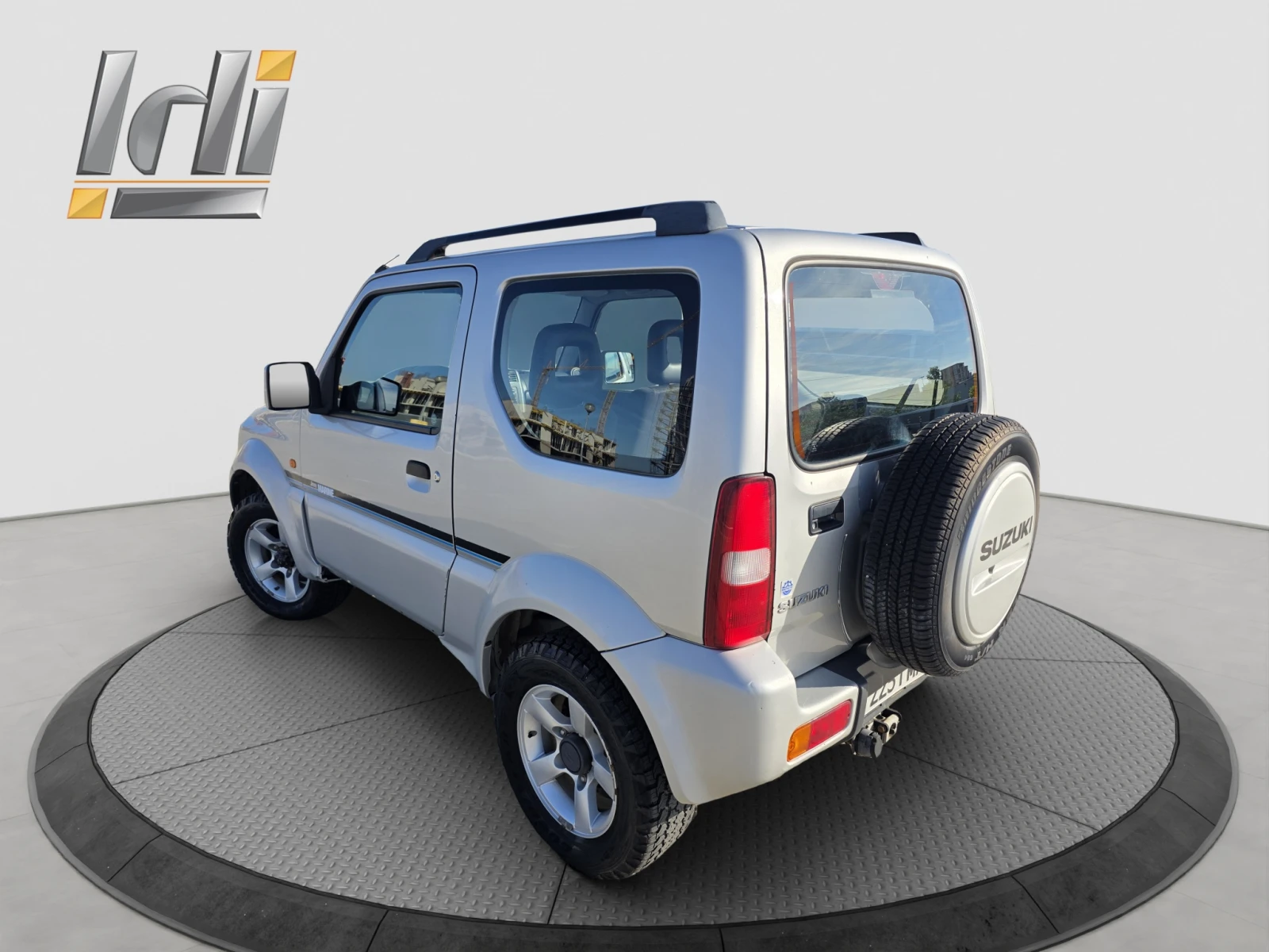 Suzuki Jimny 1.5 DDIS, снимка 4 - Автомобили и джипове - 54863160