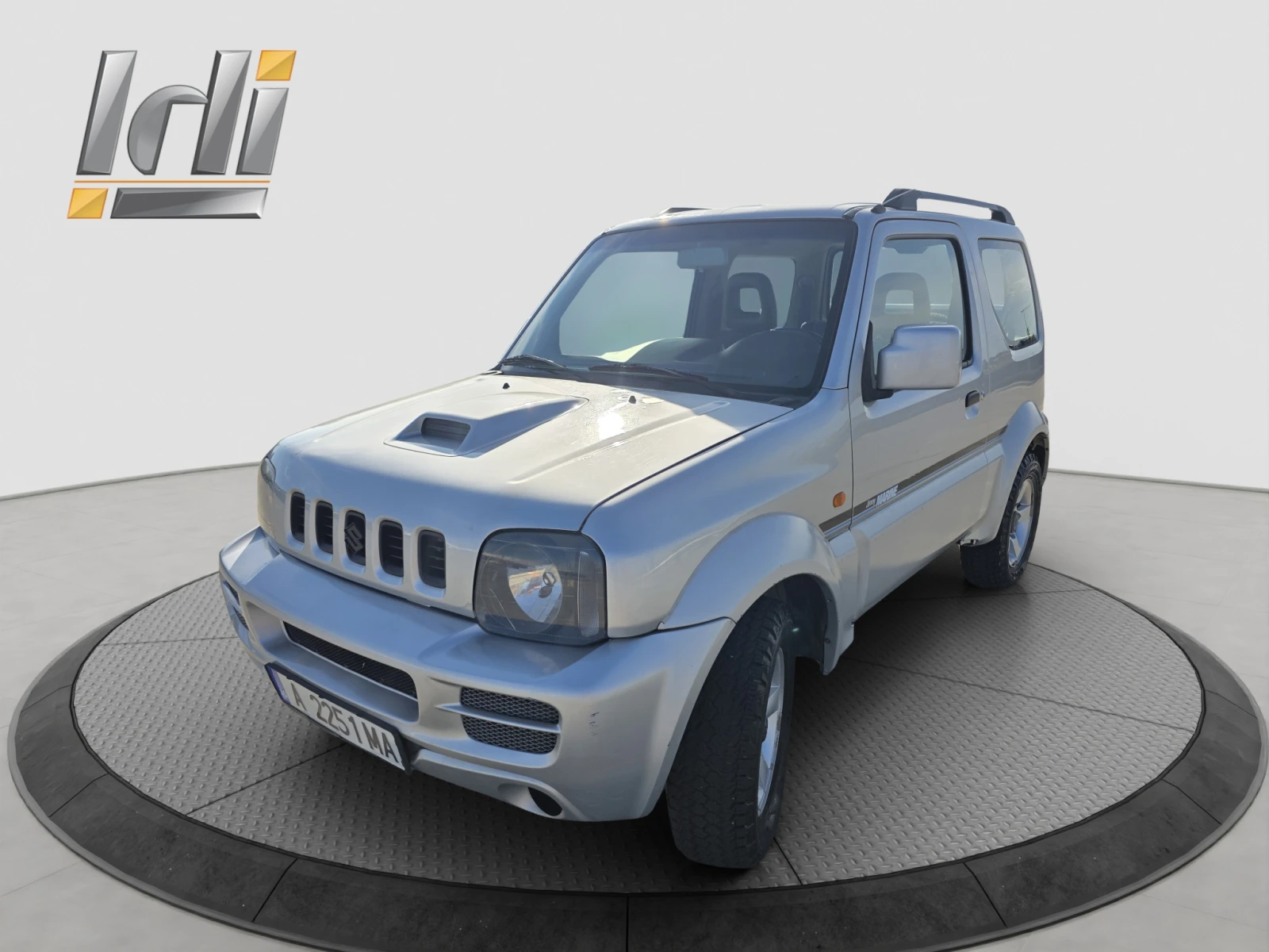 Suzuki Jimny 1.5 DDIS, снимка 2 - Автомобили и джипове - 54863160