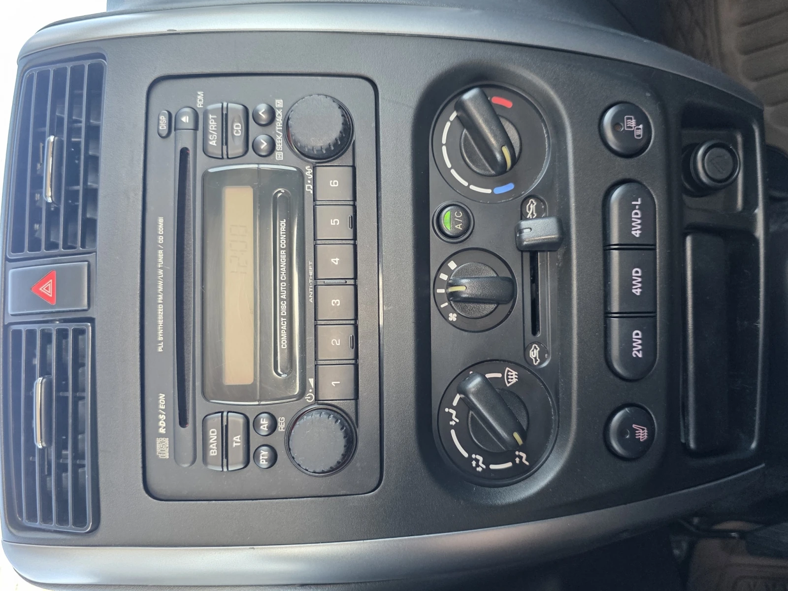 Suzuki Jimny 1.5 DDIS, снимка 14 - Автомобили и джипове - 54863160