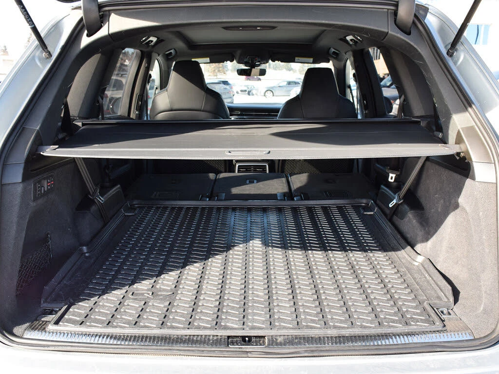 Audi SQ7 TECHNIK 4.0 V8| MATRIX| DISTRONIC| 360| PANO| B&O|