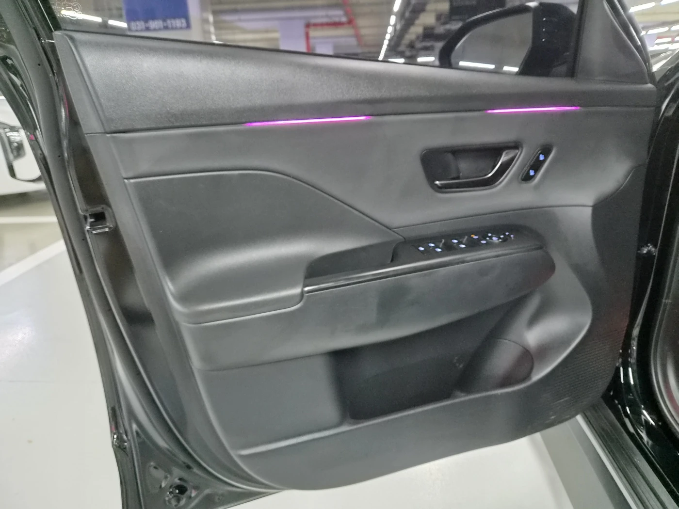 Hyundai Kona 2025* 4WD* inspiration N Line* Обдух* 360* Dis* Pa, снимка 13 - Автомобили и джипове - 55922757