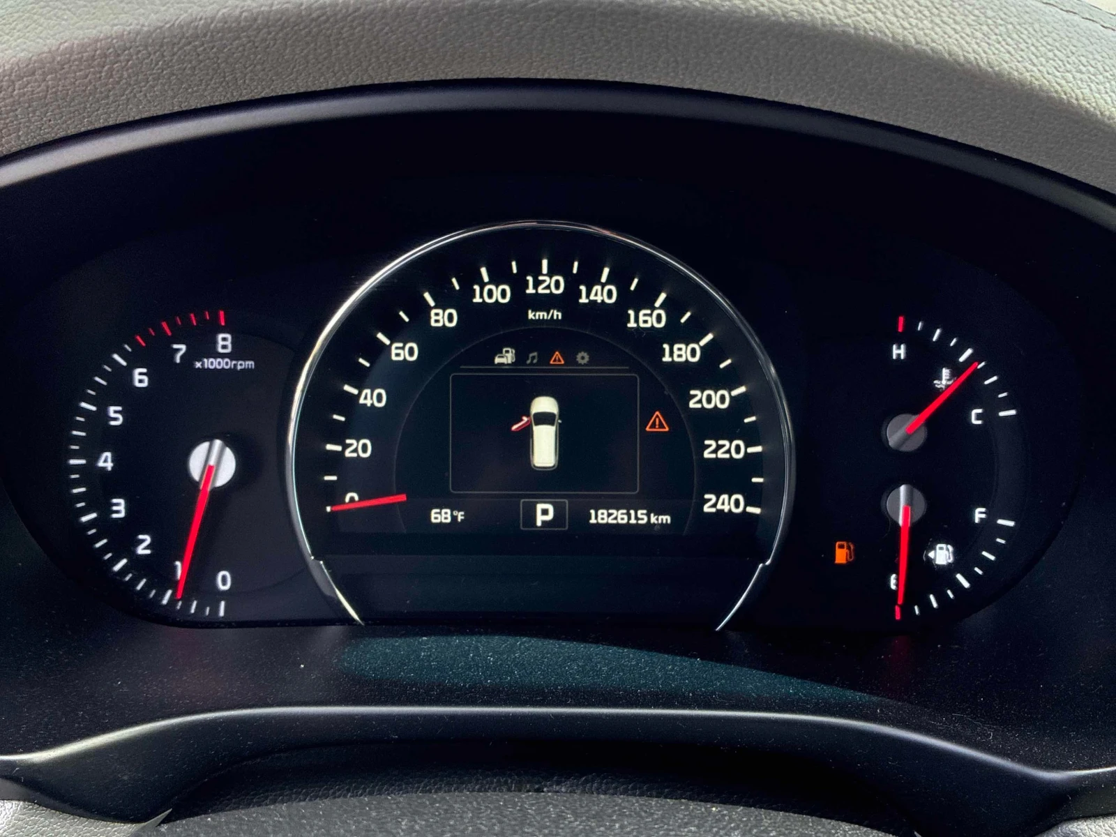 Kia Sorento * 2.0L Turbo * АВТОКРЕДИТ БЕЗ ПЪРВОНАЧАЛНА ВНОСКА*, снимка 8 - Автомобили и джипове - 56152201