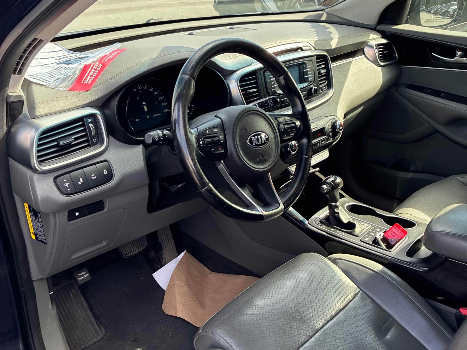 Kia Sorento * 2.0L Turbo * АВТОКРЕДИТ БЕЗ ПЪРВОНАЧАЛНА ВНОСКА*, снимка 17 - Автомобили и джипове - 56152201