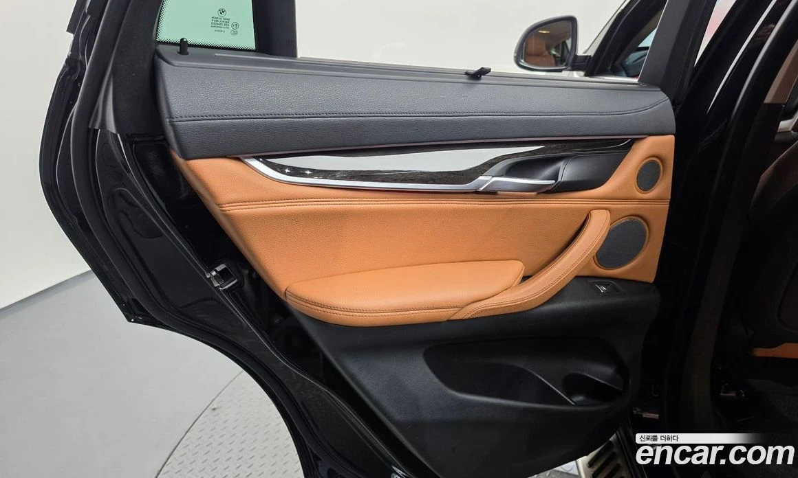 BMW X6 xDrive 30d, снимка 14 - Автомобили и джипове - 56157057