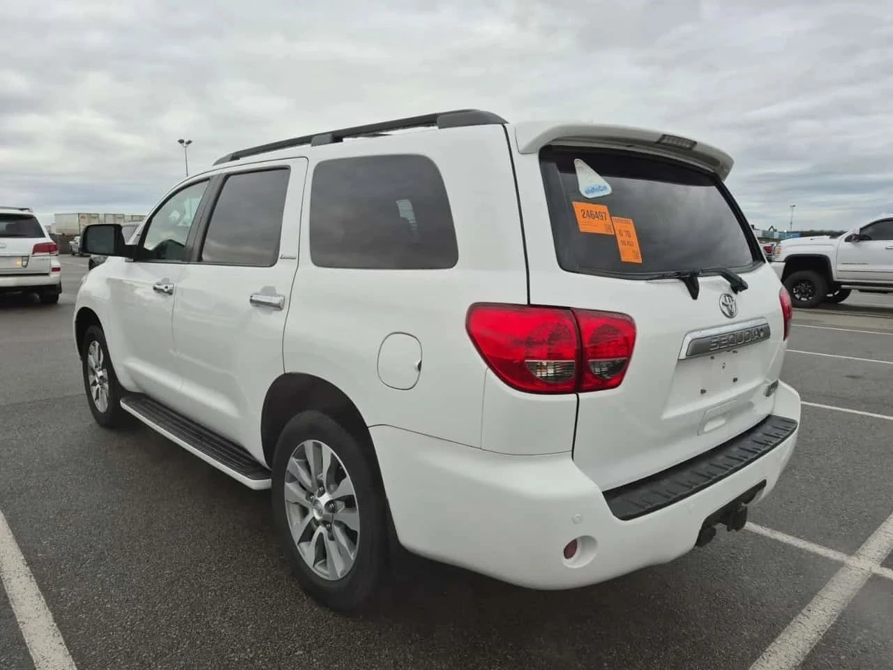 Toyota Sequoia, снимка 4 - Автомобили и джипове - 56707867