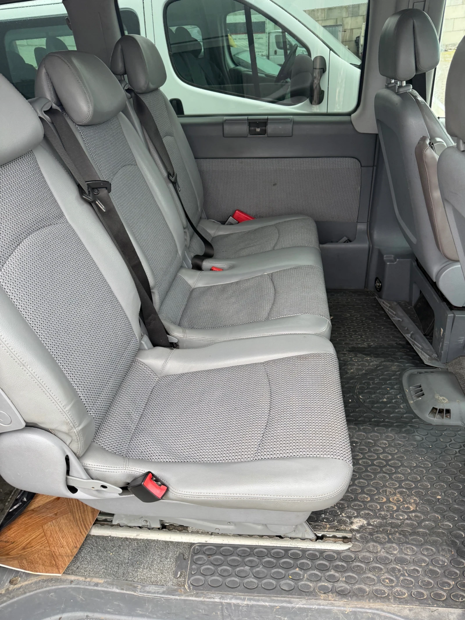 Mercedes-Benz Viano 2.2 cdi 150 maxi - изображение 4