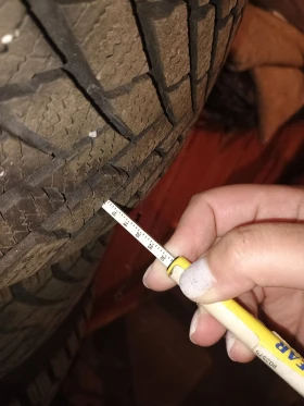 Гуми Зимни 195/60R16, снимка 6