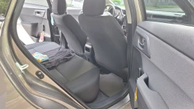 Toyota Auris, снимка 12