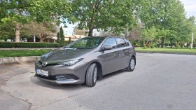 Toyota Auris, снимка 1