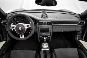 Porsche 911 Carrera 4 GTS | Mobile.bg   13
