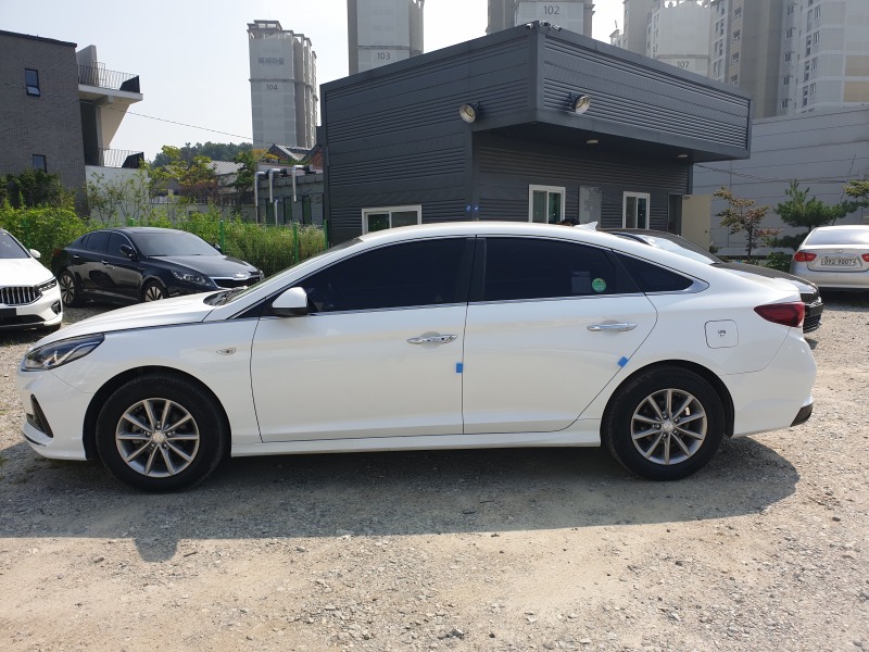 Hyundai Sonata LPG, 1г гаранция, сервизна история и гарантирани к, снимка 4 - Автомобили и джипове - 41826109