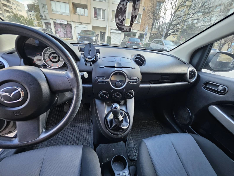 Mazda 2, снимка 7 - Автомобили и джипове - 48568153