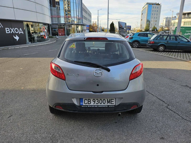 Mazda 2, снимка 3 - Автомобили и джипове - 48568153