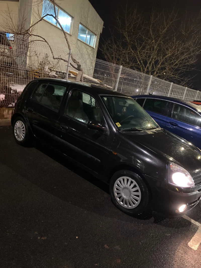 Renault Clio 1.2, снимка 5 - Автомобили и джипове - 48856602